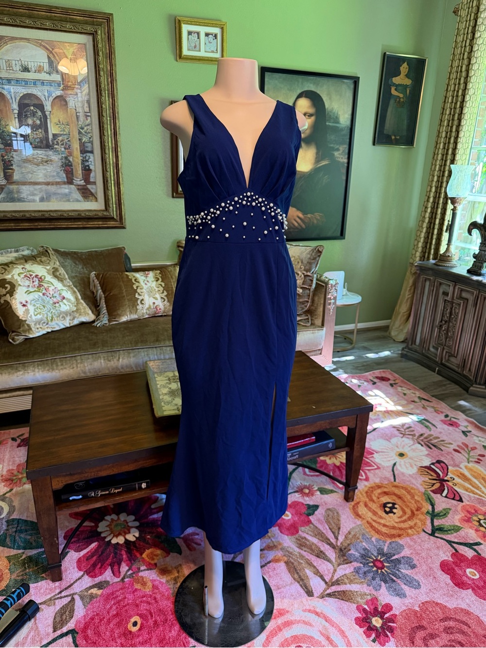 Elegant Navy V-Neck Evening Dress with Embellished Waist